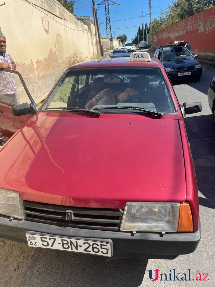 Novxanıda sürücü sükan arxasında ÖLDÜ - FOTO