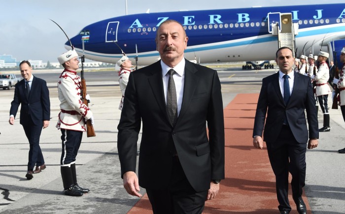 İlham Əliyev Bolqarıstana getdi - FOTOLAR