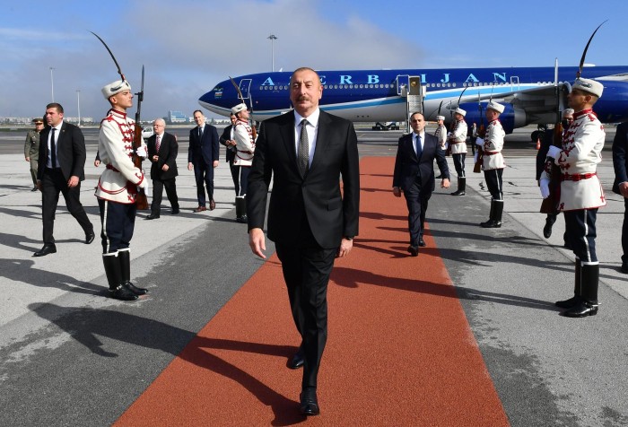İlham Əliyev Bolqarıstana getdi - FOTOLAR
