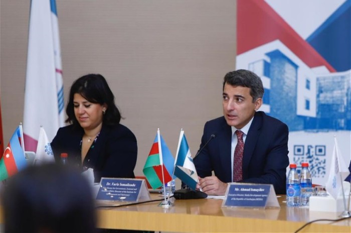 "Audiovizual media mühitində universal jurnalist" mövzusunda təlim - FOTOLAR