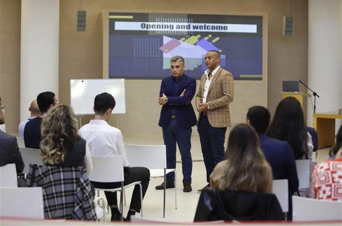 "Audiovizual media mühitində universal jurnalist" mövzusunda təlim - FOTOLAR