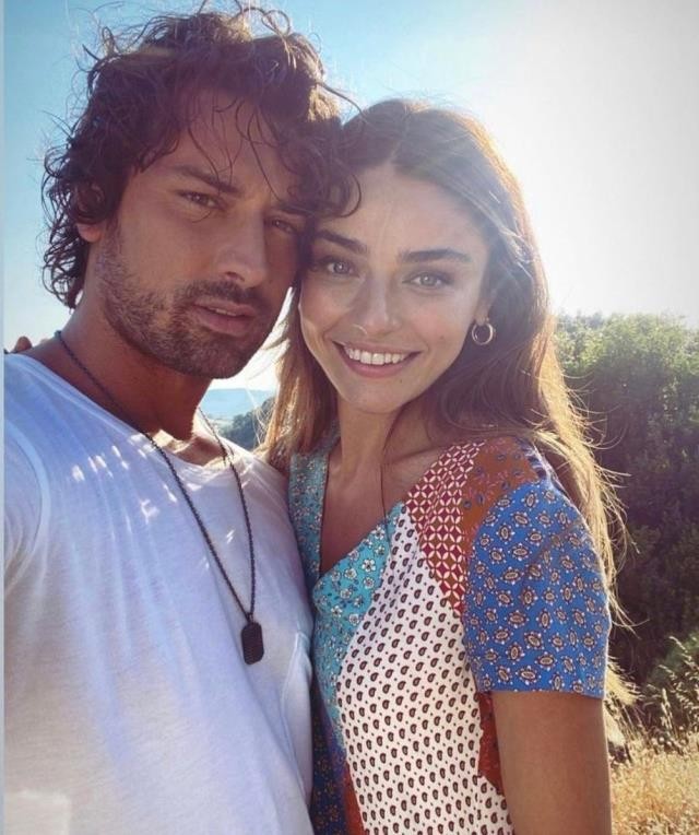 Məşhur cütlük ayrıldı - FOTOLAR