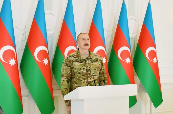 İlham Əliyev xanımı və oğlu ilə birlikdə Şuşada - FOTOLAR (YENİLƏNİB)