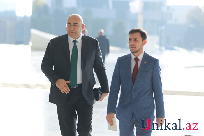 Müxalif partiya sədrləri YAP-ın 30 illik yubileyinə qatıldı - FOTOLAR