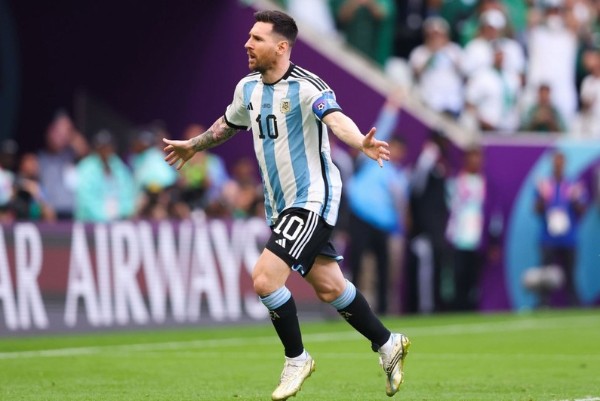 Messi karyerasında ilkə imza atdı 