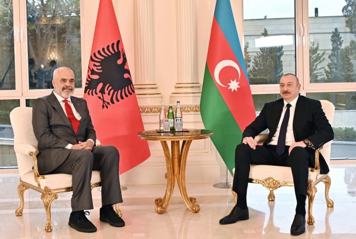 İlham Əliyevin Edi Rama ilə təkbətək görüşü oldu - FOTOLAR (YENİLƏNİB)