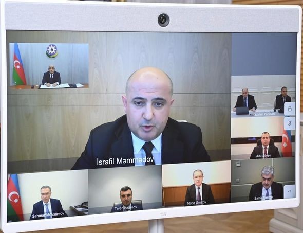 Əli Əsədov Neft Fondunun Müşahidə Şurasının iclasını keçirdi - FOTO