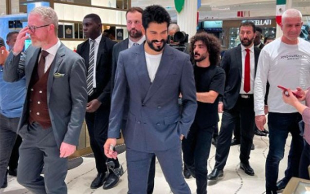 Məşhurlar dünya çempionatının finalında - FOTOLAR