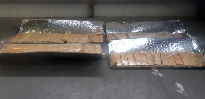 İran vətəndaşı Naxçıvana 37 kq narkotik keçirmək istədi