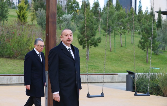 İlham Əliyev Mərkəzi Parkın ikinci hissəsinin açılışında - YENİLƏNİB