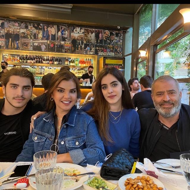 Türkiyədə müğənninin həbsdə olan əri vəfat etdi - FOTOLAR