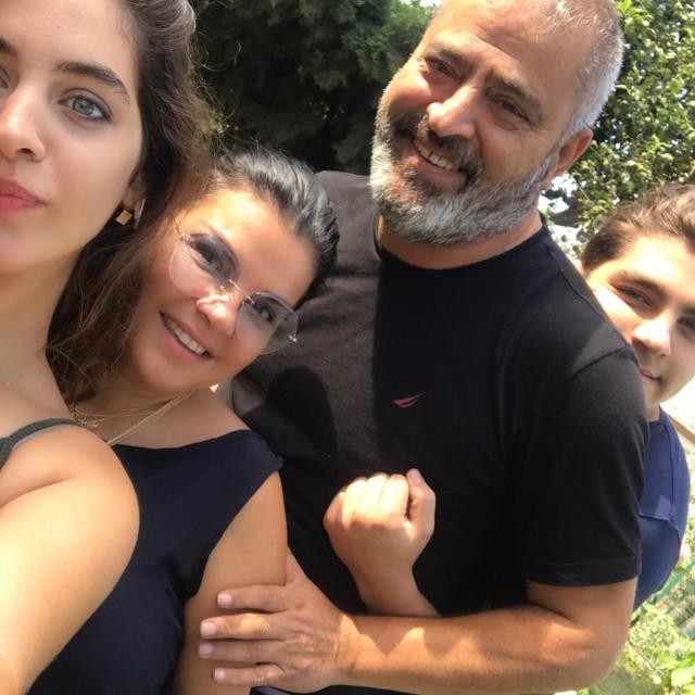 Türkiyədə müğənninin həbsdə olan əri vəfat etdi - FOTOLAR