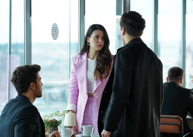 Aktrisa məşhur serialdan ayrılır? - FOTO/VİDEO