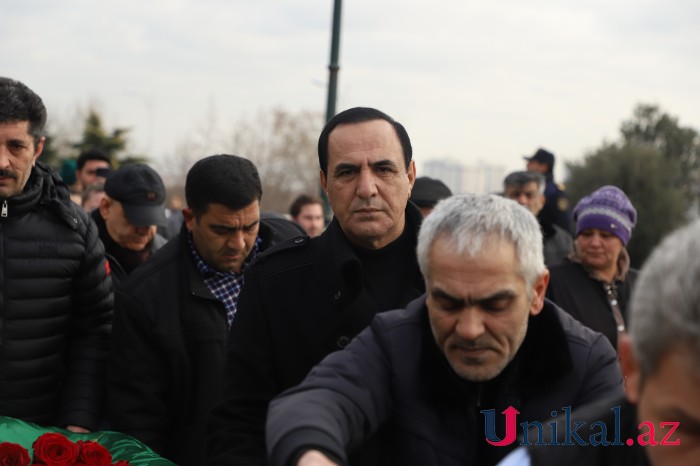 "Toppuş bacı" dəfn edildi - YENİLƏNİB (FOTO+VİDEO)