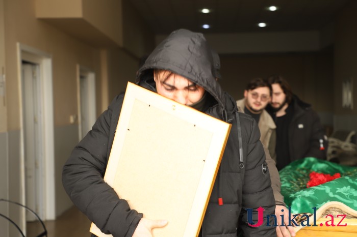 "Toppuş bacı" dəfn edildi - YENİLƏNİB (FOTO+VİDEO)