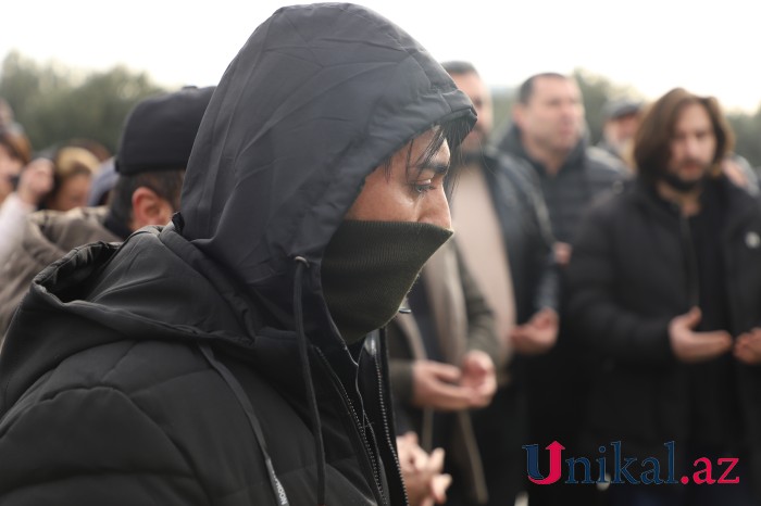 "Toppuş bacı" dəfn edildi - YENİLƏNİB (FOTO+VİDEO)