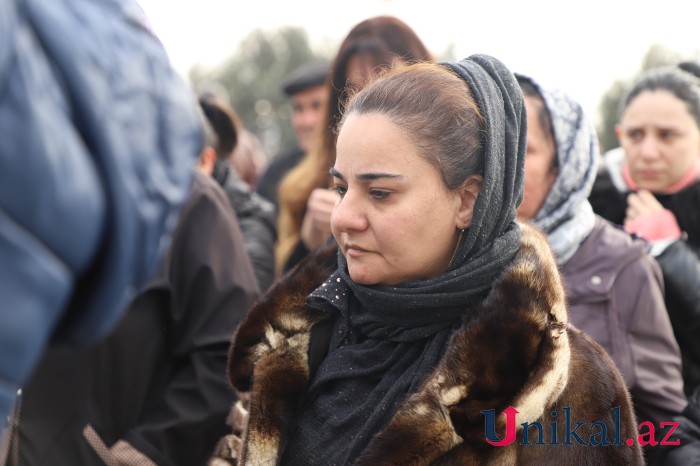 "Toppuş bacı" dəfn edildi - YENİLƏNİB (FOTO+VİDEO)