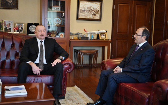 Prezident Türkiyə səfirliyində oldu - YENİLƏNİB