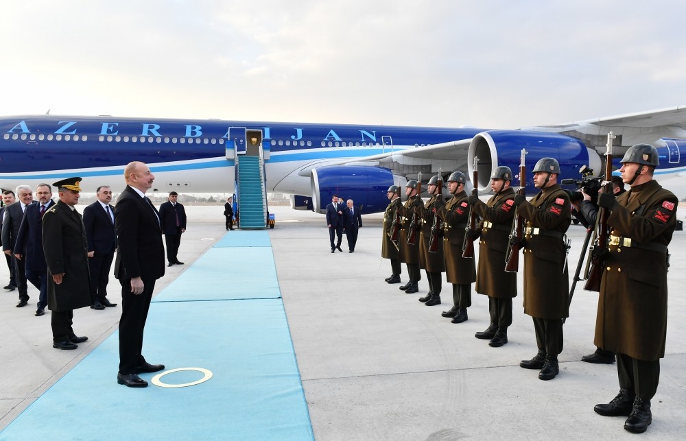 İlham Əliyev Türkiyəyə GETDİ - FOTO