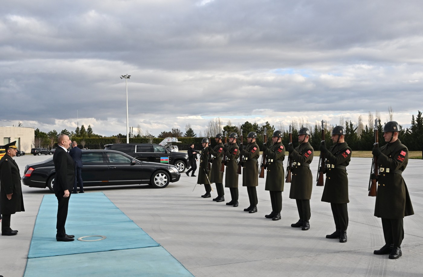 İlham Əliyevin Türkiyəyə səfəri başa çatıb - FOTO