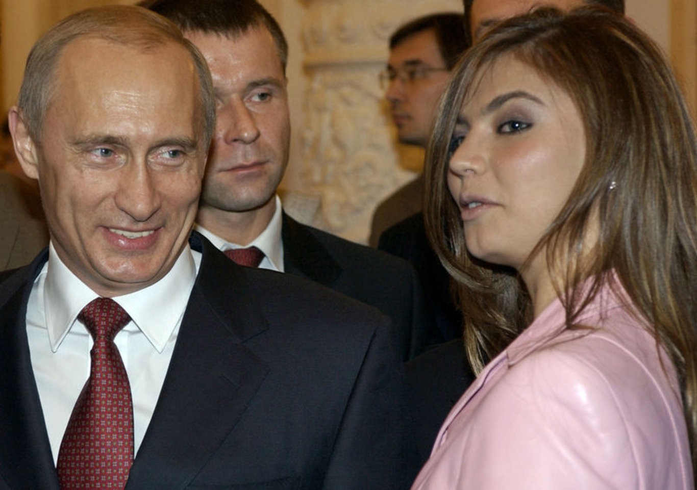 Putinin malikanəsi ortaya çıxdı, parka giriş qadağan edildi - FOTO