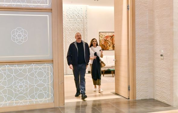 İlham Əliyev və Mehriban Əliyeva “Qarabağ” - “Qalatasaray” oyununa baxıblar - YENİLƏNİB - FOTO