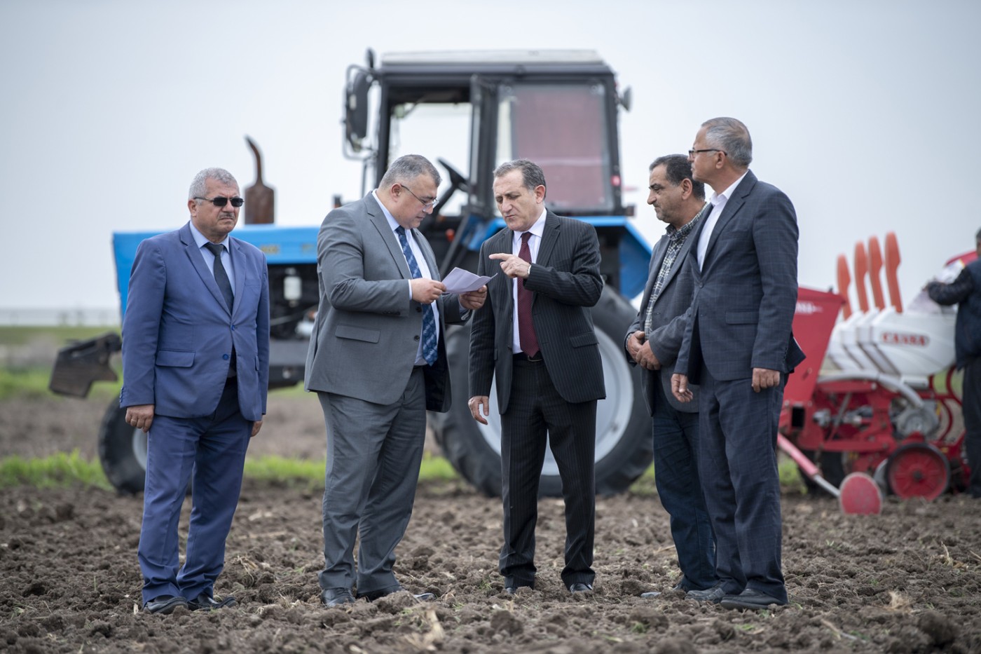 Pambıqçılıq rayonlarında çiyid səpininə start verildi - FOTOLAR