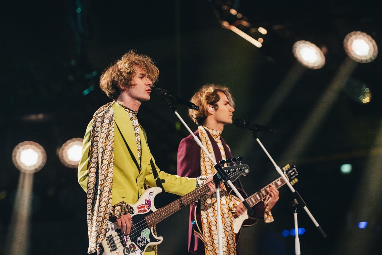 Əkizlər Liverpulda səhnə məşqlərinə başlayıb - FOTO