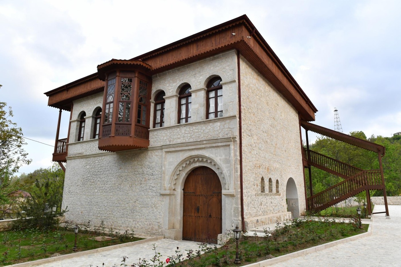 Şuşada Mehmandarovların malikanə kompleksinin açılışı olub - FOTOLAR
