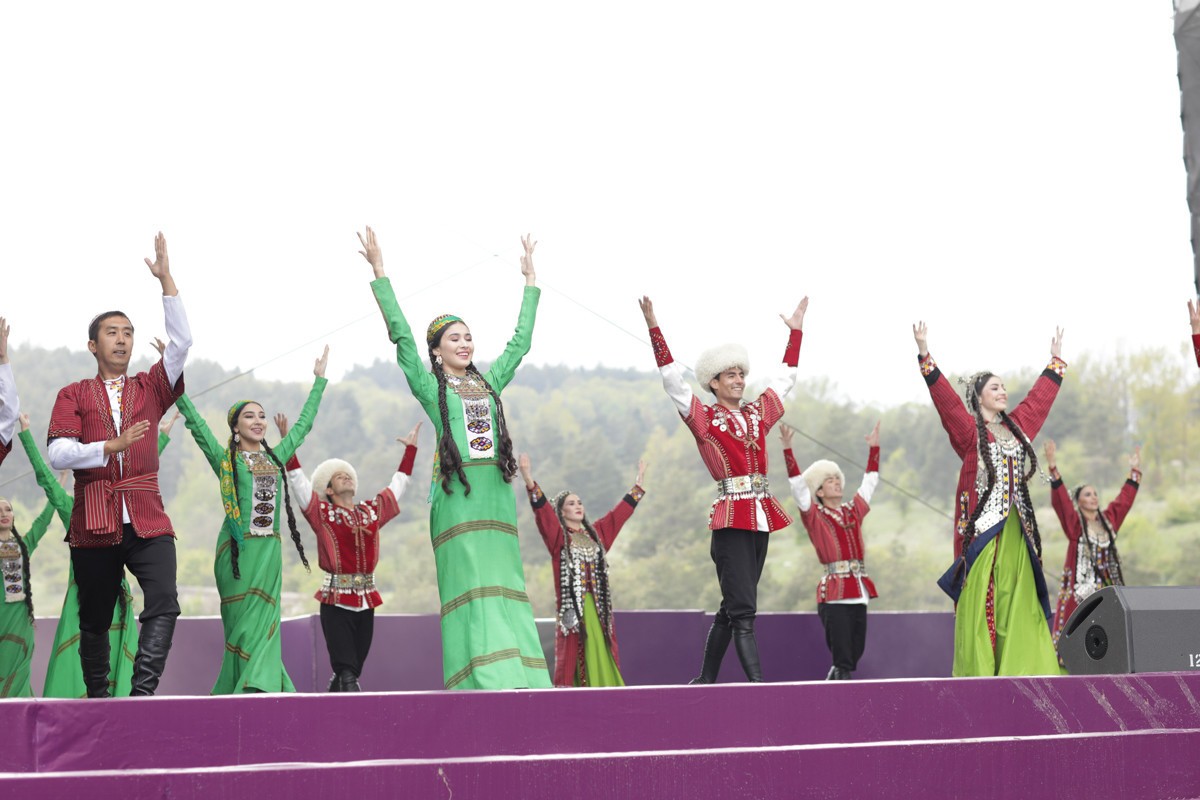 Cıdır düzündə "Xarıbülbül" festivalının açılış konserti olub - FOTOLAR