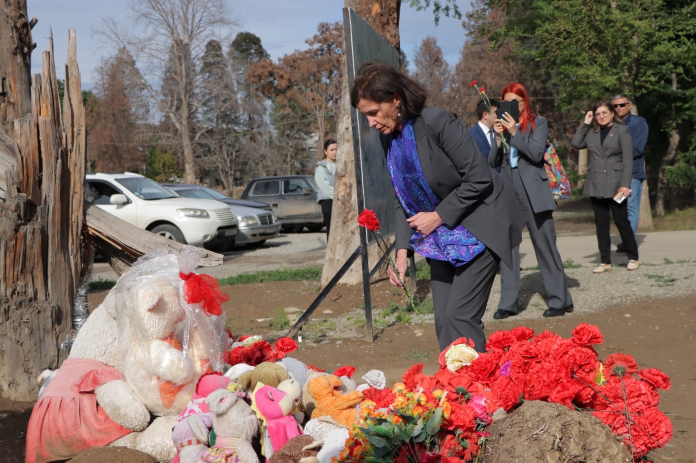 Niyazi Bayramov Fransa səfiri ilə görüşüb - FOTO
