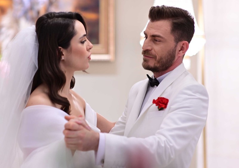 "Ben bu cihana sığmazam"dan ayrıldılar  - FOTO