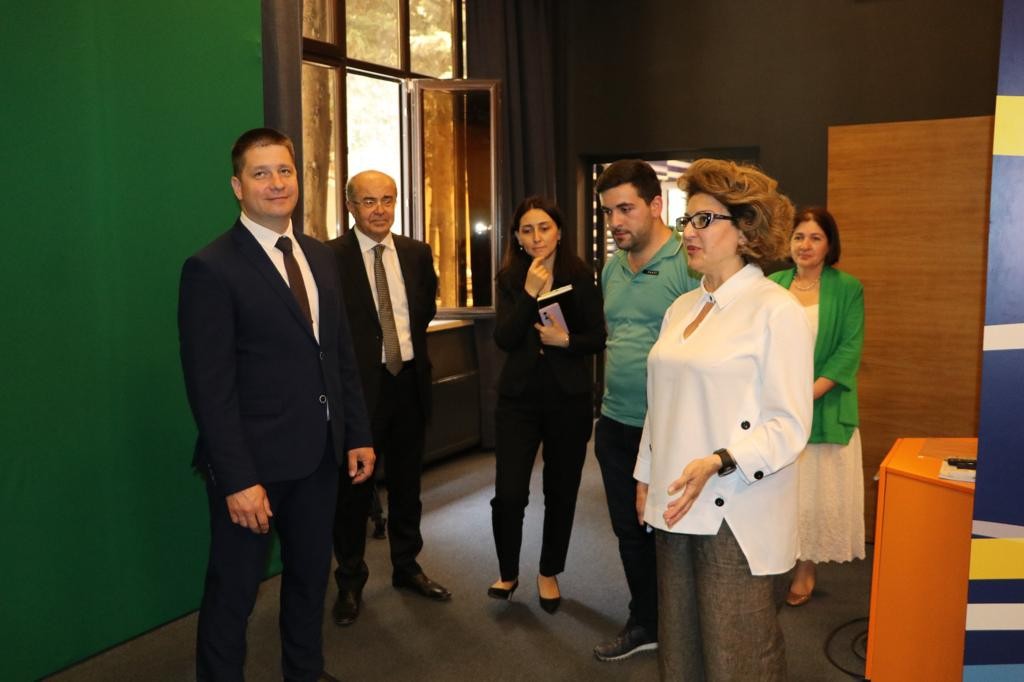 Belarusun təhsil nazirinin müavini ASAPES-də - FOTO