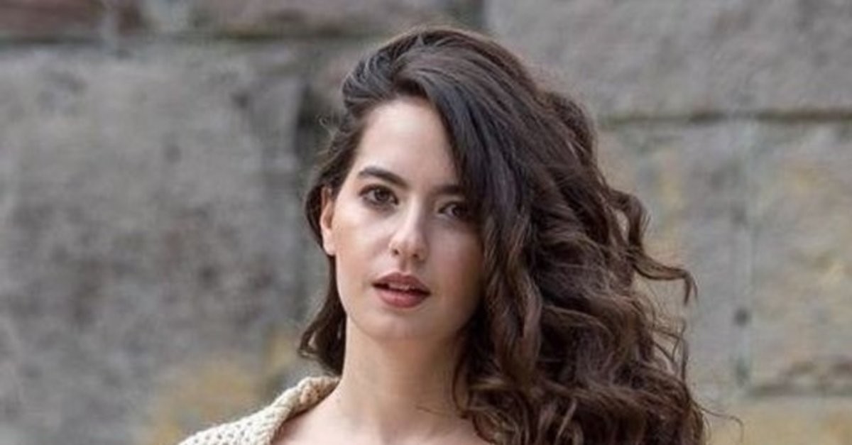 Buray bu aktrisa ilə sevgilidir - FOTO