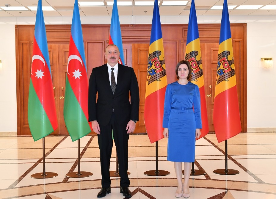 İlham Əliyevin Moldova Prezidenti ilə görüşü olub - YENİLƏNİB (FOTO)