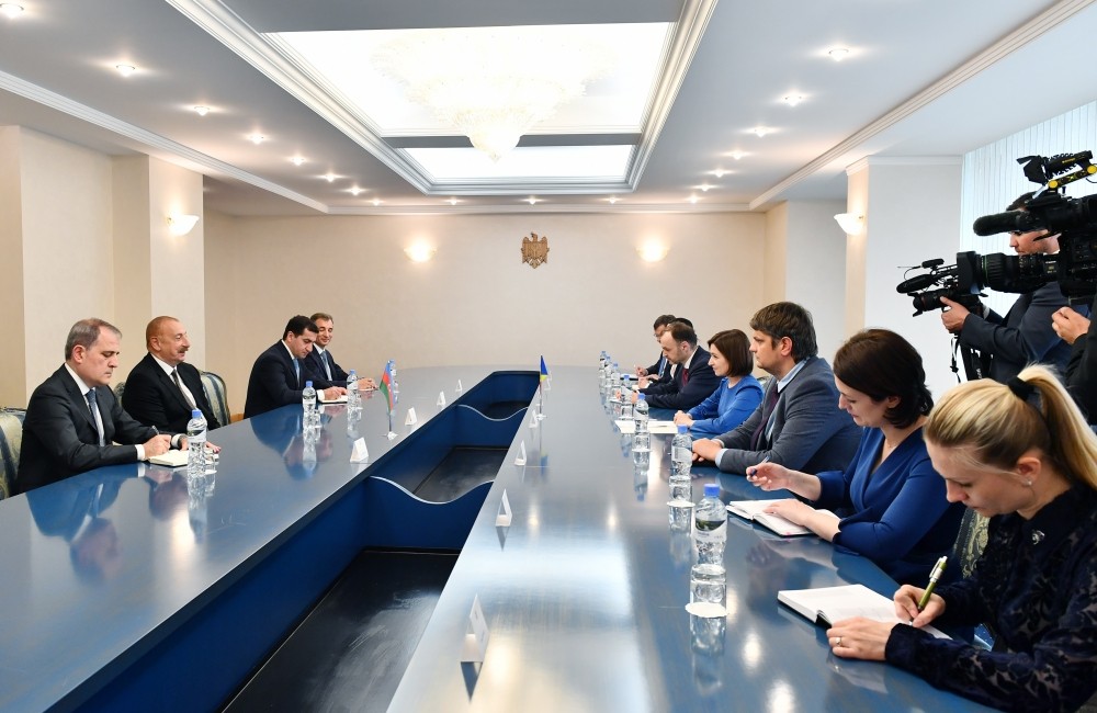 İlham Əliyevin Moldova Prezidenti ilə görüşü olub - YENİLƏNİB (FOTO)