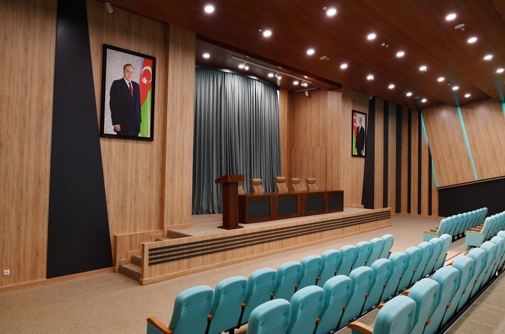 İlham Əliyev nazirliyin yeni binasının açılışını etdi - FOTOLAR