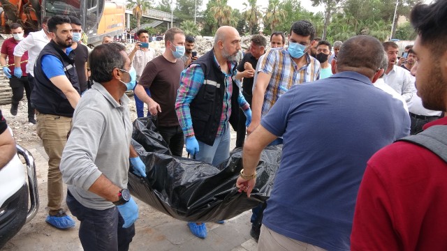 Türkiyədəki zəlzələdə ölən gəncin cəsədi 120 gün sonra tapıldı - FOTO