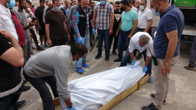 Türkiyədəki zəlzələdə ölən gəncin cəsədi 120 gün sonra tapıldı - FOTO