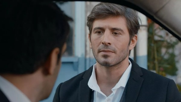 Finaldan əvvəl serialdan ayrıldı - FOTO