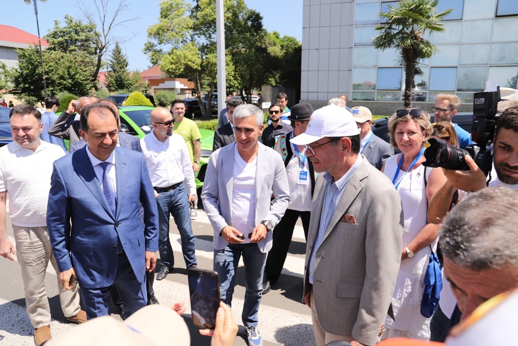 Sürətli idman avtomobillərinin yürüşü yekunlaşdı - FOTO