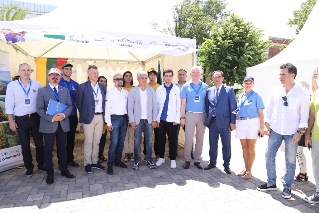 Sürətli idman avtomobillərinin yürüşü yekunlaşdı - FOTO