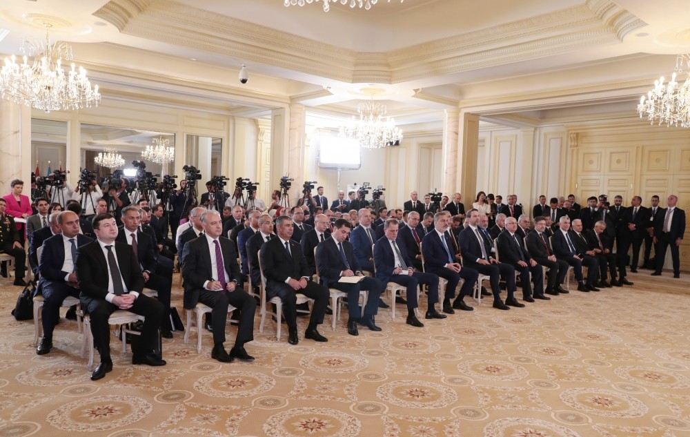 Prezidentlər mətbuata bəyanatlarla çıxış ediblər - YENİLƏNİB (FOTO)