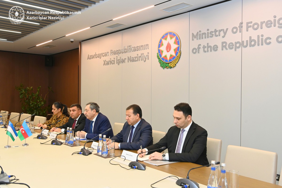 Azərbaycan və Özbəkistan arasında siyasi məsləhətləşmələr keçirilib 