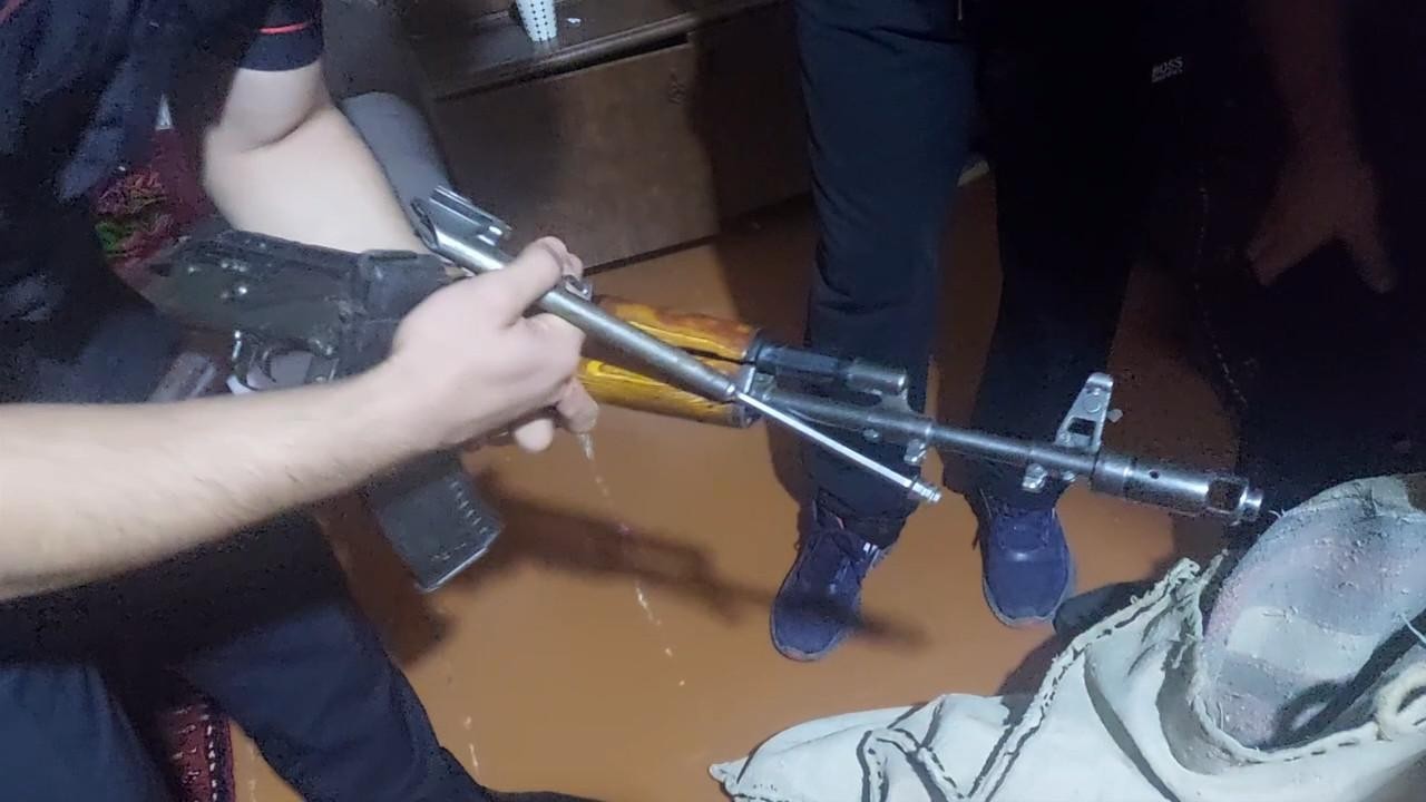 Gəncədə qanunsuz silah saxlayan şəxs saxlanılıb - FOTO