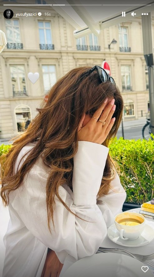 Aktrisa bu futbolçu ilə eşq yaşayır - FOTOLAR