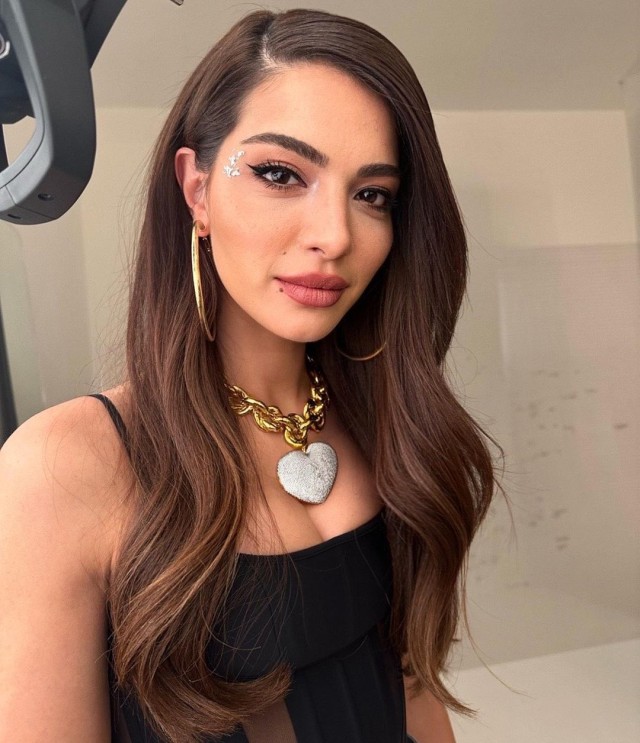 Aktrisa bu futbolçu ilə eşq yaşayır - FOTOLAR