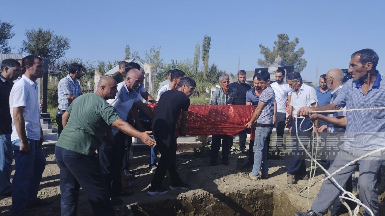 Ukraynada qətlə yetirilən azərbaycanlılar dəfn olundular - FOTOLAR