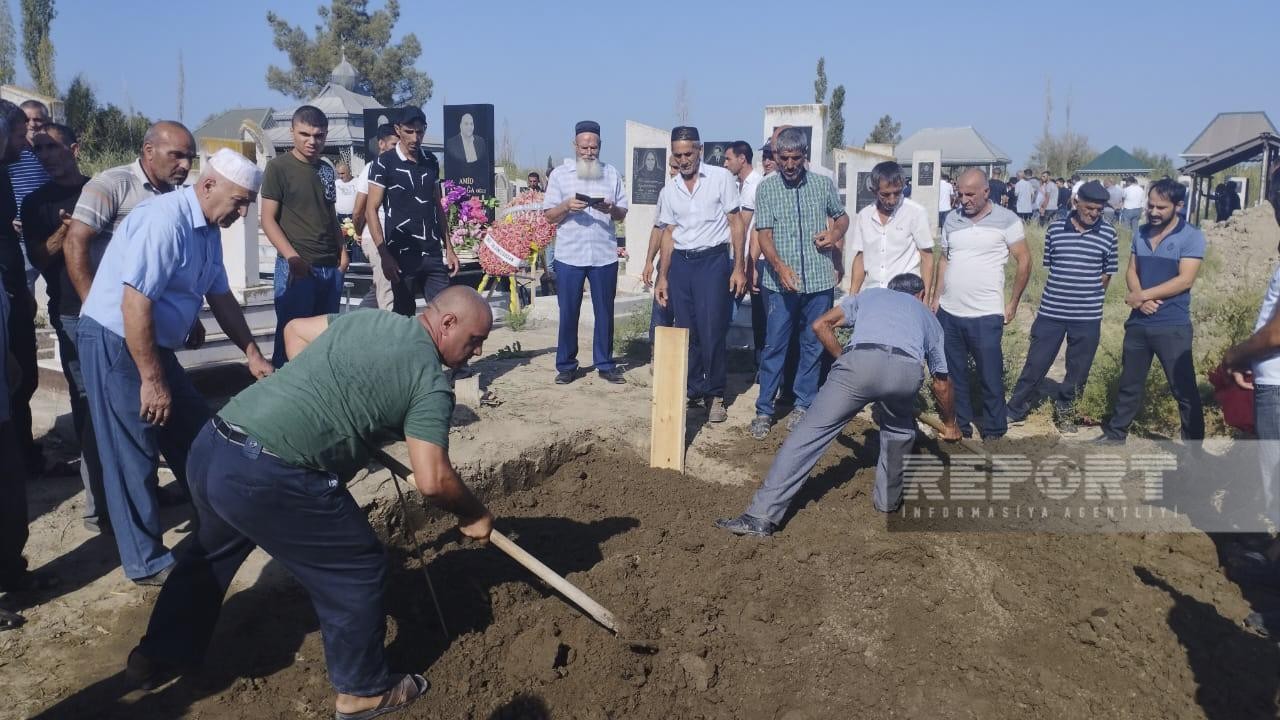 Ukraynada qətlə yetirilən azərbaycanlılar dəfn olundular - FOTOLAR