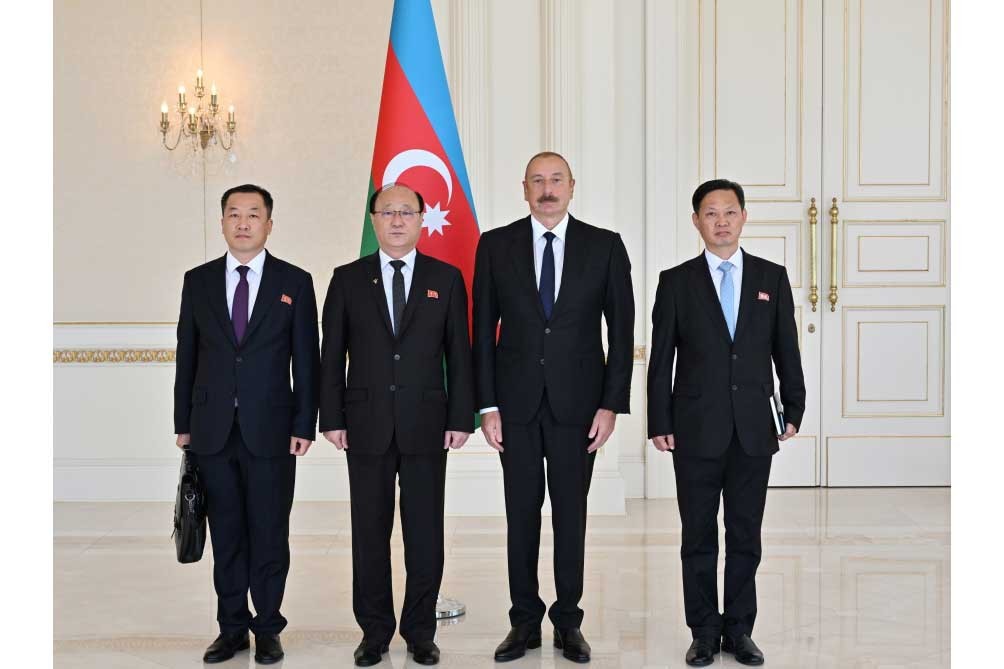 Prezident yeni səfirlərin etimadnamələrini qəbul etdi - YENİLƏNİB (FOTOLAR)